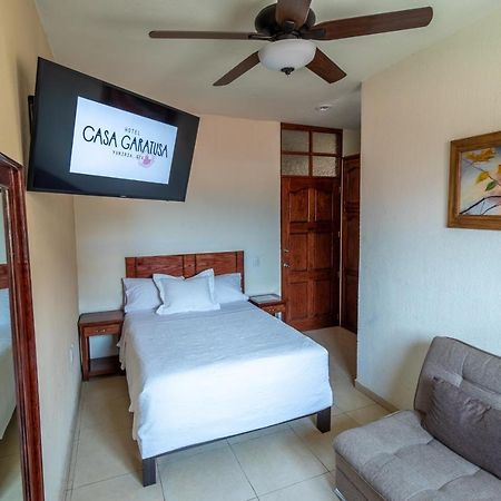 Hotel Casa Garatusa Yuriria Buitenkant foto