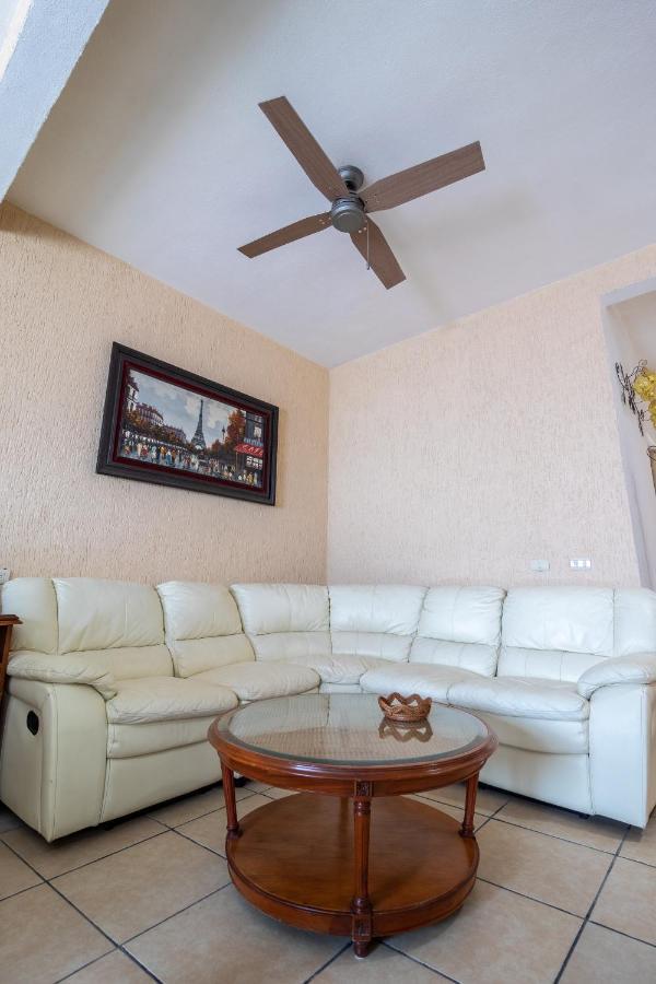 Hotel Casa Garatusa Yuriria Buitenkant foto